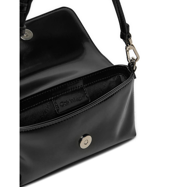 Product CALVIN KLEIN JEANS CK MUST DBL STRAP MINI BAG_SHINY (Dimensions: 20 x 11 x 5cm.) base image