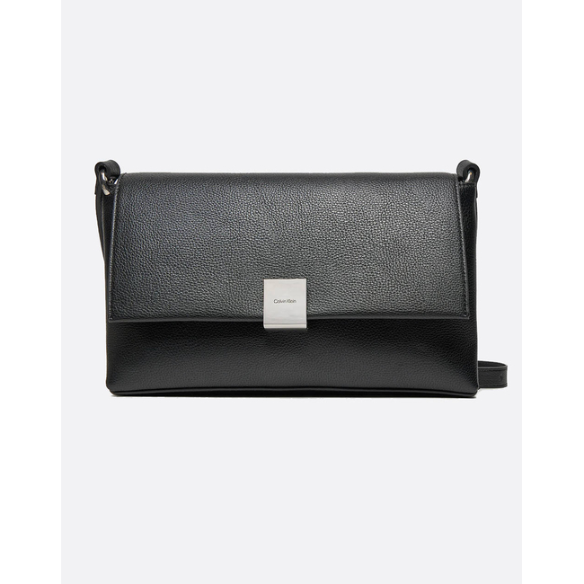 Product CALVIN KLEIN JEANS CK PLAQUE MEDIUM SHOULDER BAG (Dimensions: 27 x 20 x 9cm) base image