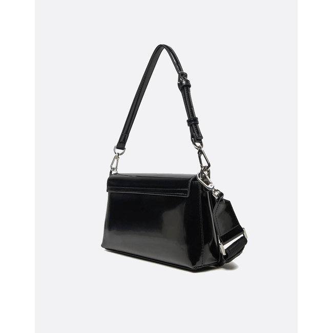 Product CALVIN KLEIN JEANS CK MUST CONV SHOULDER BAG_SHINY (Dimensions: 27 x 15 x 6cm.) base image