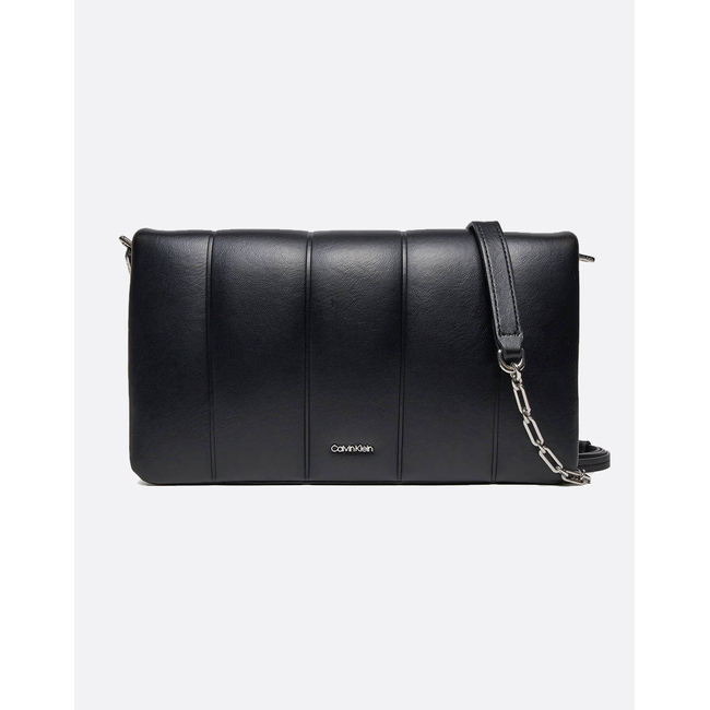 Product CALVIN KLEIN JEANS LINE QUILT SHOULDER BAG (Dimensions: 27.5 x 15 x 3cm.) base image
