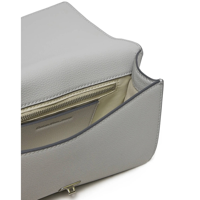 Product CALVIN KLEIN JEANS FORGED LOCK SMALL FLAP (Dimensions: 21 x 12 x 5cm.) base image