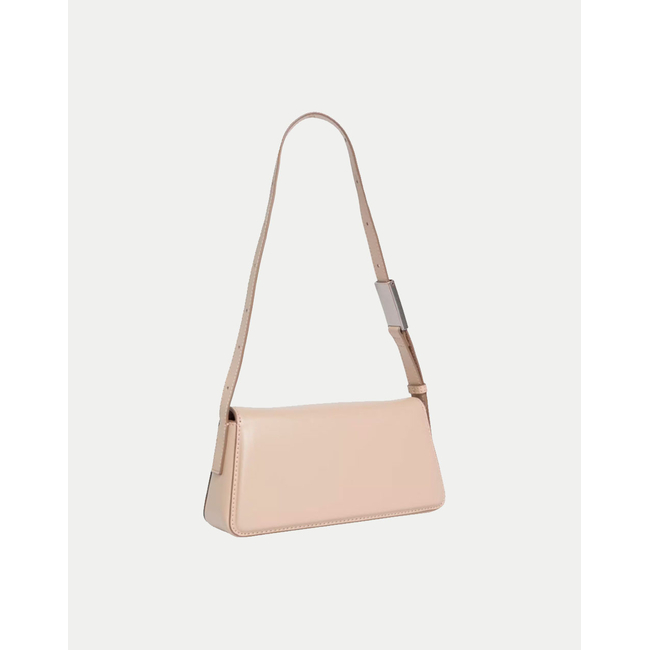 Product CALVIN KLEIN JEANS BELTED SMALL SHOULDER BAG (Διαστάσεις: 23.5 x 12 x 6εκ.) base image