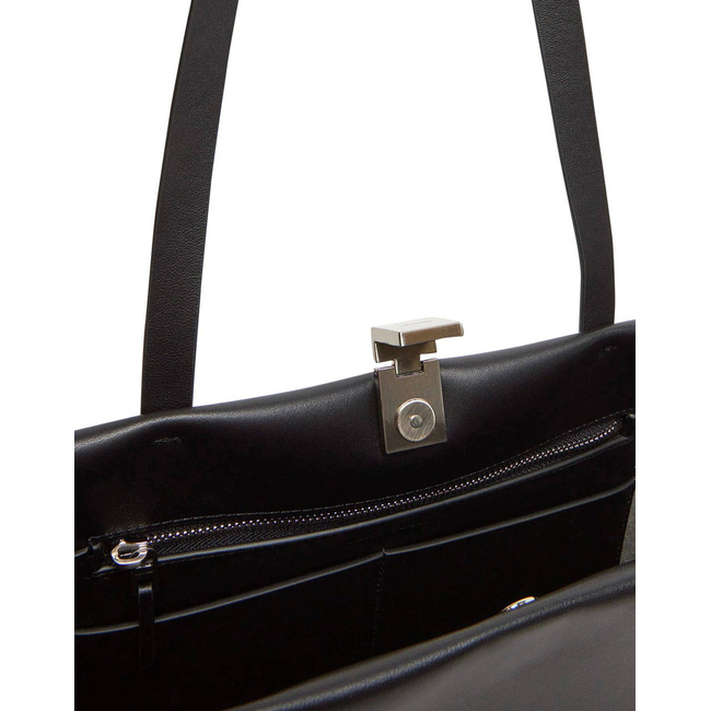 Product CALVIN KLEIN JEANS CK NARRATE E/W SHOULDER BAG (Διαστάσεις: 38 x 22 x 11 εκ.) base image