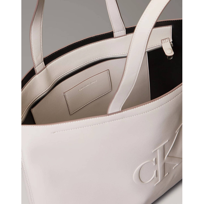 Product CALVIN KLEIN SCULPTED SLIM TOTE34 base image