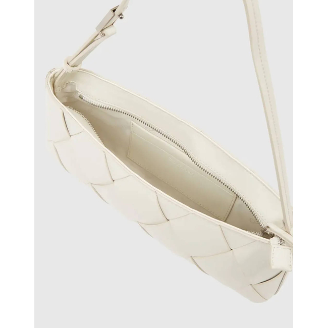 Product CALVIN KLEIN JEANS CK WOVEN ELONGATED SHOULDER BAG (Διαστάσεις: 31 x 5 x 14,5εκ) base image