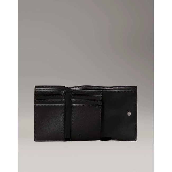 Product CALVIN KLEIN JEANS CK WOVEN SMALL TRIFOLD (Διαστάσεις: 9 x 12 x 5εκ.) base image