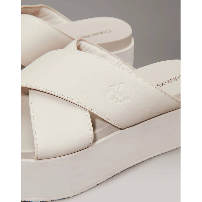 Product CALVIN KLEIN JEANS FLATFORM CROSS MG UC base image