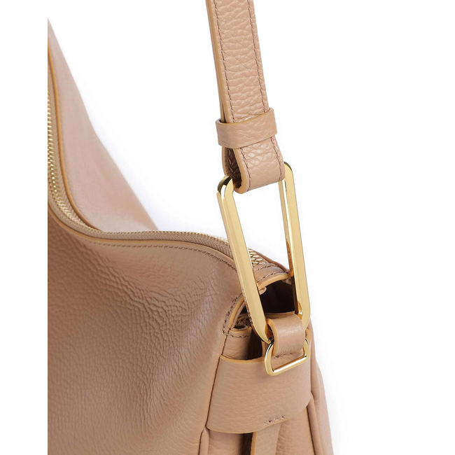 Product COCCINELLE ΤΣΑΝΤΑ (Διαστάσεις: 36 x 24 x 10 εκ.) base image