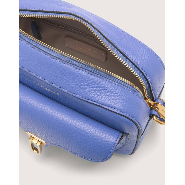 Product COCCINELLE ΤΣΑΝΤΑ  (Διαστάσεις: 21 x 15 x 7 εκ.) base image