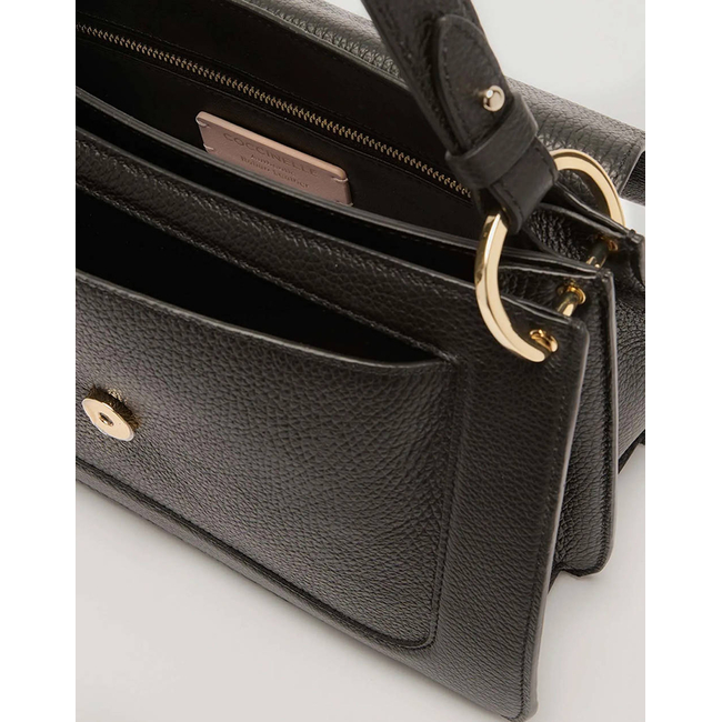 Product COCCINELLE ΤΣΑΝΤΑ   (Διαστάσεις:18 x 30 x 10  εκ.) base image