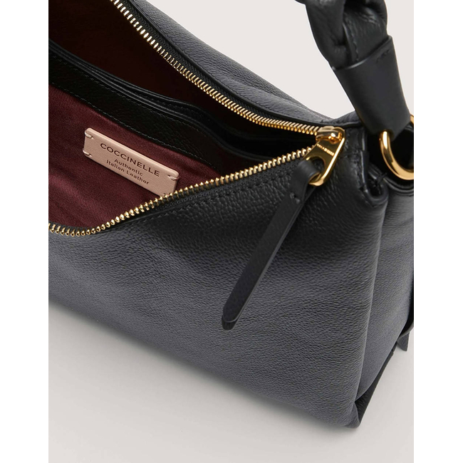 Product COCCINELLE ΤΣΑΝΤΑ   (Διαστάσεις: 34 x 23 x 11  εκ.) base image