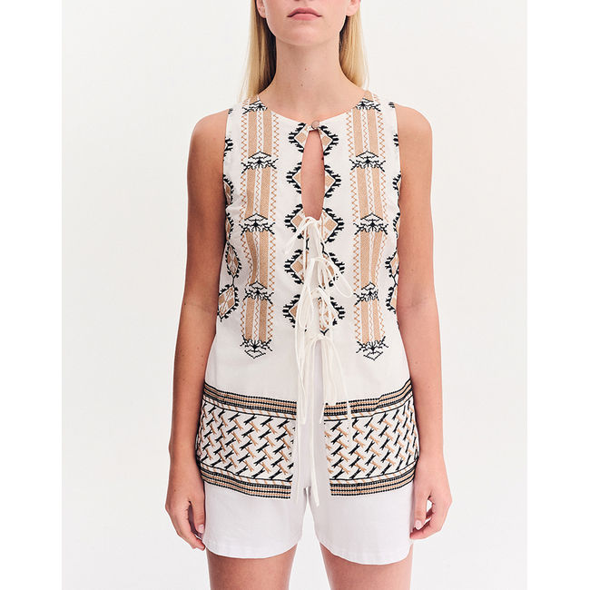Product FOREL Embroidered blouse Case Study base image