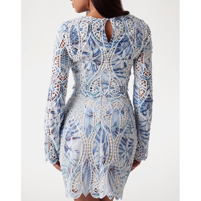 Product GUESS LS ANASTASIA LACE TOP ΜΠΛΟΥΖΑ ΓΥΝΑΙΚΕΙΟ base image