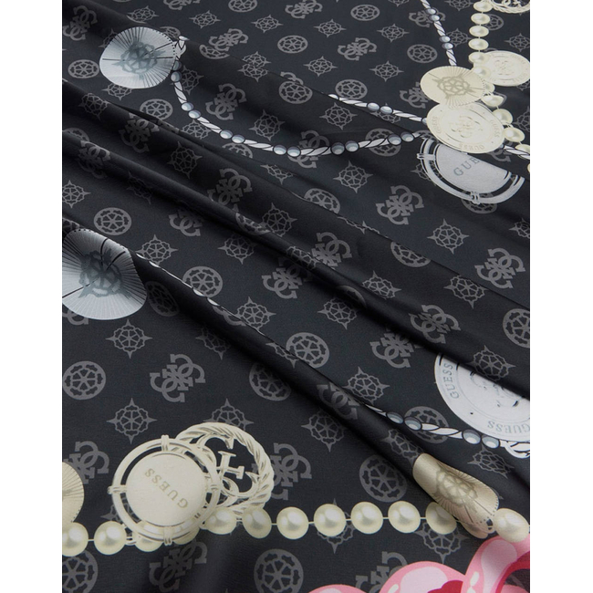 Product GUESS FOULARD 125X125 ΑΞΕΣΟΥΑΡ ΓΥΝΑΙΚΕΙΟ base image