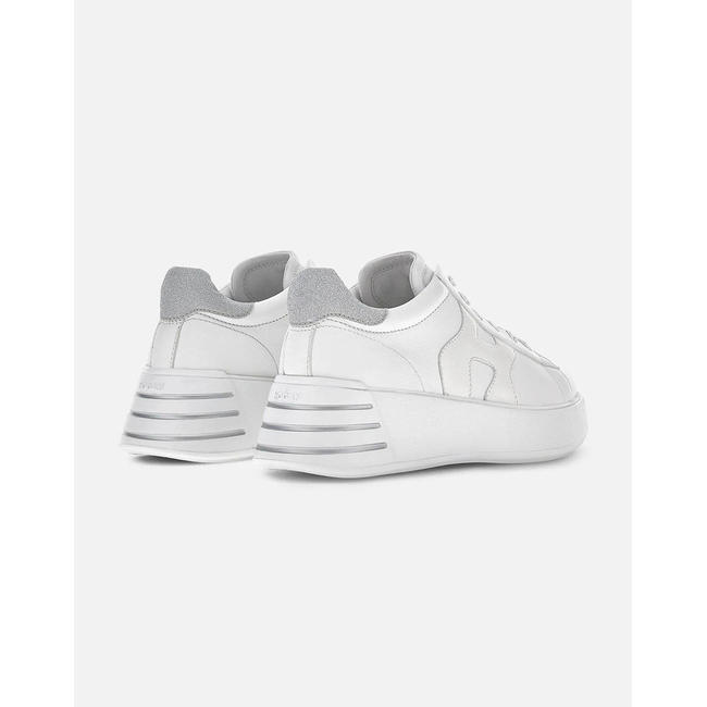 Product HOGAN SNEAKERS base image