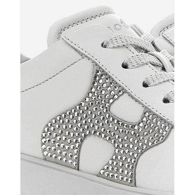 Product HOGAN SNEAKERS base image