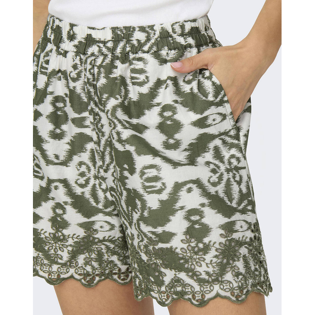 Product ONLY ONLLOU LIFE EMB LOOSE SHORTS WVN base image