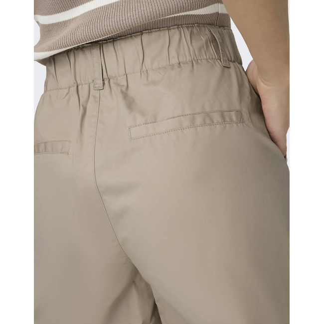 Product ONLY ONLZORA MW BERMUDA SHORTS PNT base image