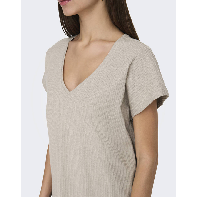 Product ONLY ONLASIA S/S V-NECK TOP CC JRS base image