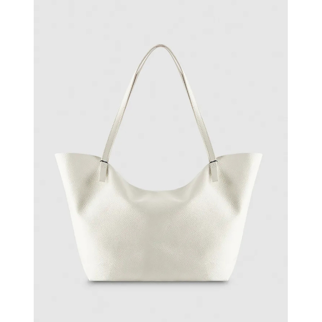 Product PATRIZIA PEPE  BORSA/BAG ΤΣΑΝΤΑ ΓΥΝΑΙΚΕΙΟ (Διαστάσεις: 50 x 30 x 15εκ.) base image