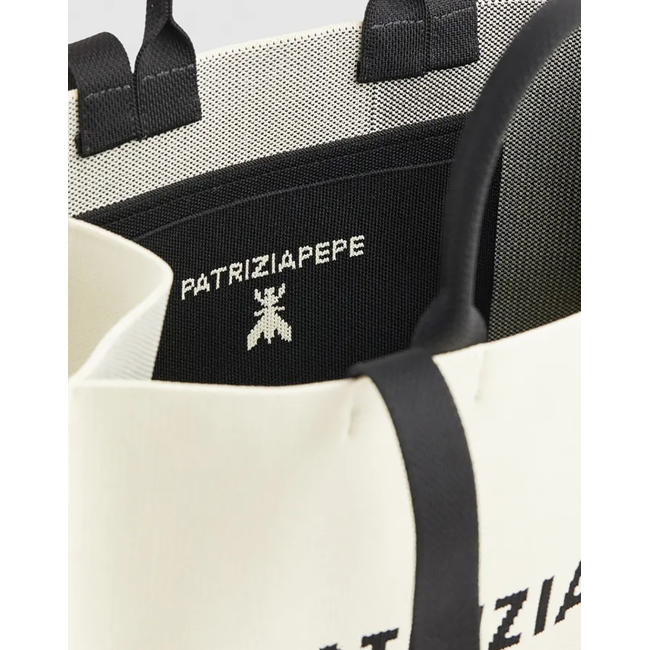 Product PATRIZIA PEPE  BORSA/BAG ΤΣΑΝΤΑ ΓΥΝΑΙΚΕΙΟ (Διαστάσεις: 38 x 30 x 17εκ.) base image