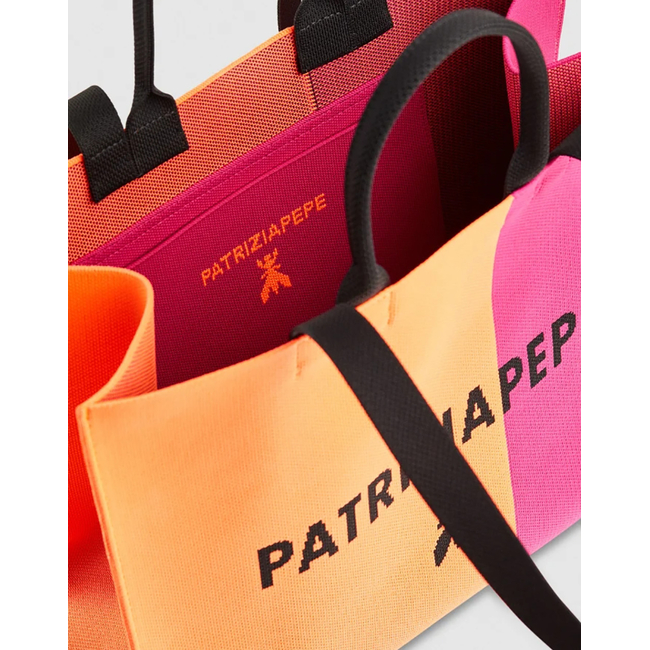Product PATRIZIA PEPE  BORSA/BAG ΤΣΑΝΤΑ ΓΥΝΑΙΚΕΙΟ (Διαστάσεις: 38 x 30 x 17εκ.) base image