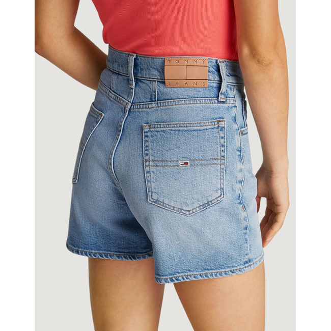 Product TOMMY JEANS MOM SHORT BI0112 base image