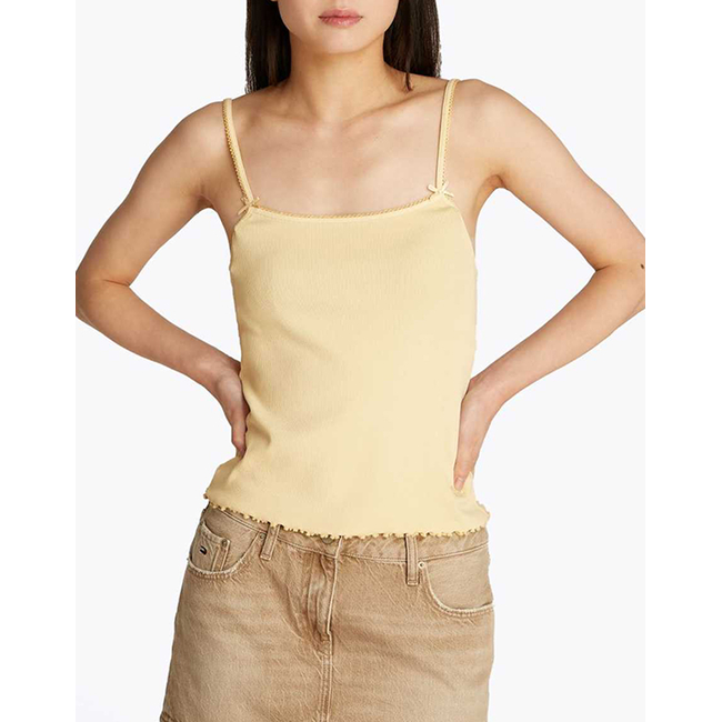 Product TOMMY JEANS TJW SLIM SCALLOP RIB TOP base image