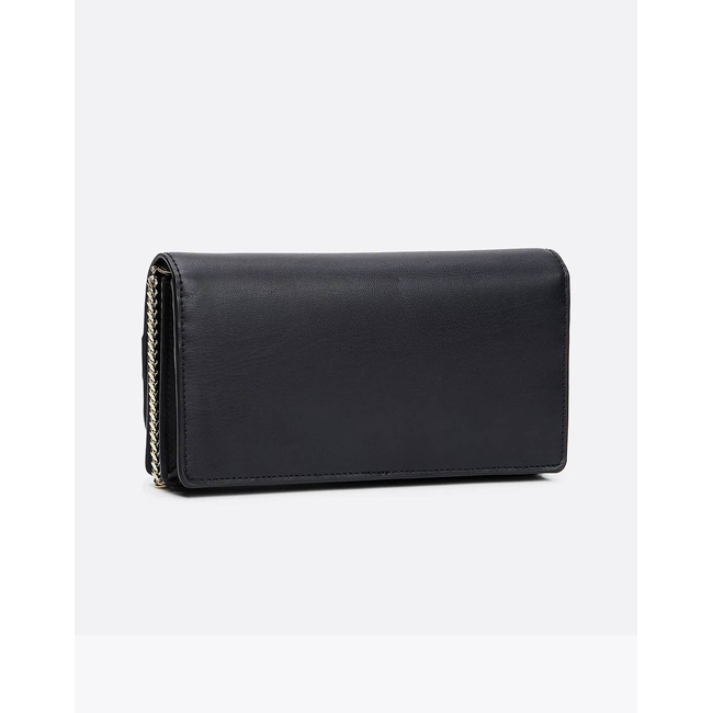 Product TOMMY HILFIGER TH HERITAGE LRG FLAP W/CHAIN (Dimensions: 19 x 4 x 10 cm.) base image