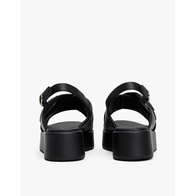 Product TOMMY HILFIGER TH LOGO HW PADDED LEATHER SANDAL base image