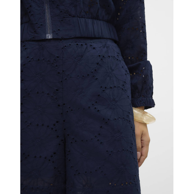 Product VERO MODA VMHAY NEW SHORTS WVN base image