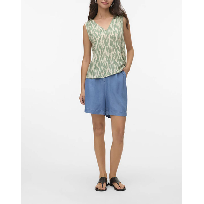 Product VERO MODA VMFLEUR HW BERMUDA TENCEL SHORTS GA base image