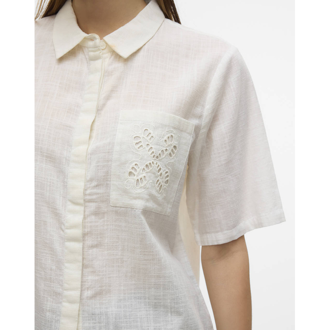 Product VERO MODA VMBARCY S/S SHIRT WVN BTQ GA base image
