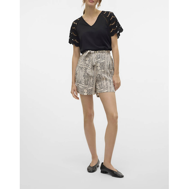 Product VERO MODA VMBLASY S/S T-SHIRT JRS BTQ GA base image
