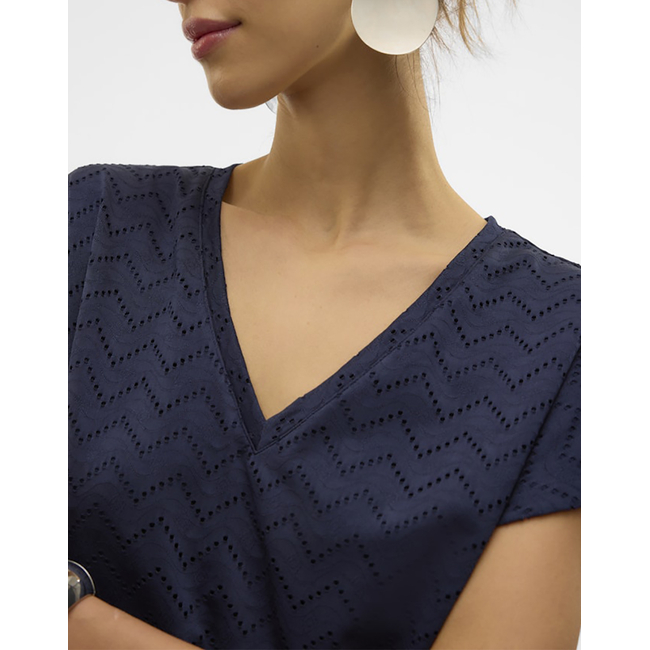 Product VERO MODA VMTHAS SS V-NECK TOP JRS GA VO base image