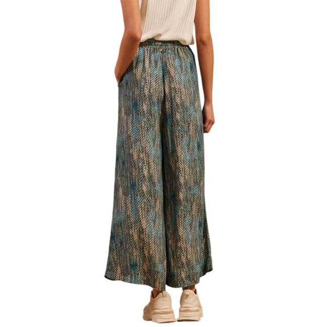 Product NAMASTE PANTS base image