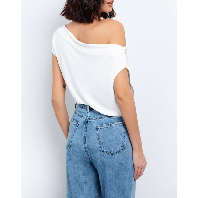 Product TOI&MOI TOP base image