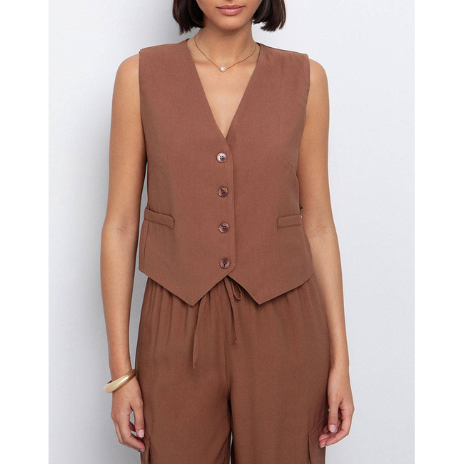 Product TOI&MOI VEST base image