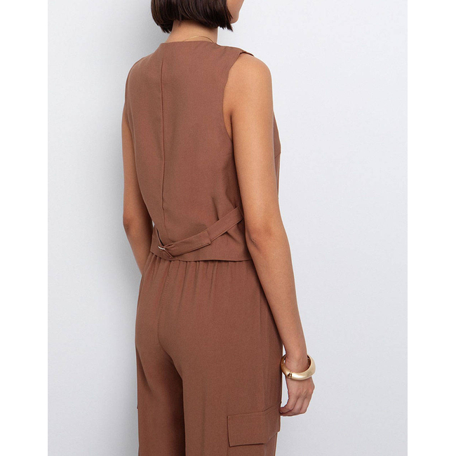 Product TOI&MOI VEST base image