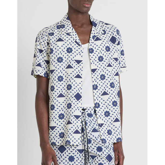 Product ANTONY MORATO MMSS00171FA430635 MIN OF 6 SHIRT HONOLULU REGULAR STRAIGHT FIT IN PRINTED COTTON VISCOSE BLEND FABRIC WITH LOGOED METAL BADGE ΜΠΛΟΥΖΑ ΑΝΔΡΙΚΟ base image
