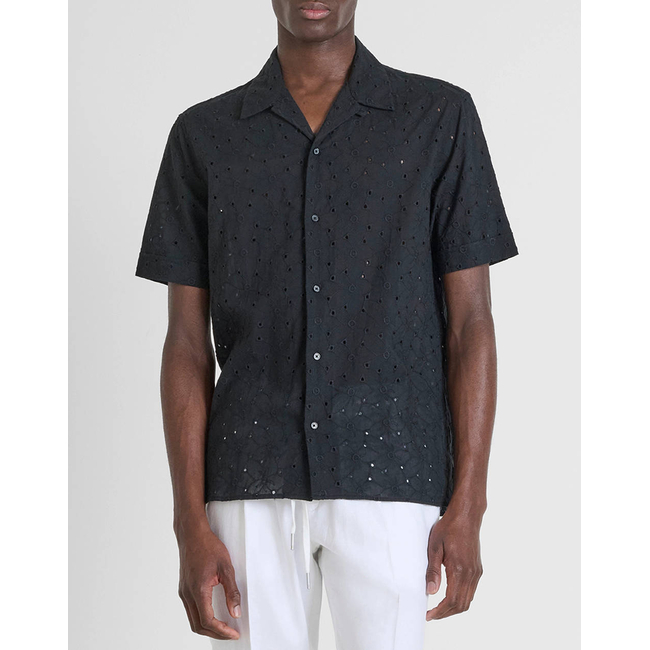 Product ANTONY MORATO MMSS00189FA440059 MIN OF 6 SHIRT HONOLULU RELAXED STRAIGHT FIT IN EMBROIDERED POPELINE COTTON FABRIC WITH LOGOED METAL BADGE ΜΠΛΟΥΖΑ ΑΝΔΡΙΚΟ base image