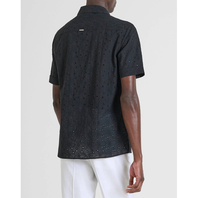 Product ANTONY MORATO MMSS00189FA440059 MIN OF 6 SHIRT HONOLULU RELAXED STRAIGHT FIT IN EMBROIDERED POPELINE COTTON FABRIC WITH LOGOED METAL BADGE ΜΠΛΟΥΖΑ ΑΝΔΡΙΚΟ base image