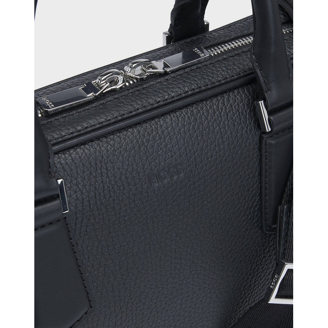 Product BOSS New Crosstown_Doc S. 10249092 01 (Dimensions: 29 x 37.5 x 6 cm.) base image