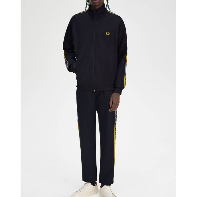 Product FRED PERRY FRED PERRY JACKETS base image