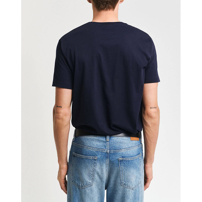 Product GANT SEASONAL GRAPHIC T-SHIRT base image