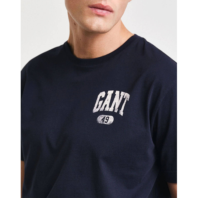 Product GANT SEASONAL GRAPHIC T-SHIRT base image