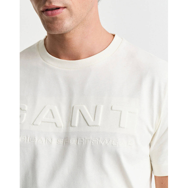 Product GANT ΜΠΛΟΥΖΑ ΚΜ EMBOSSED SS T-SHIRT base image