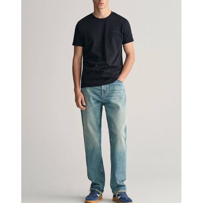Product GANT CONTRAST LOGO SS T-SHIRT base image