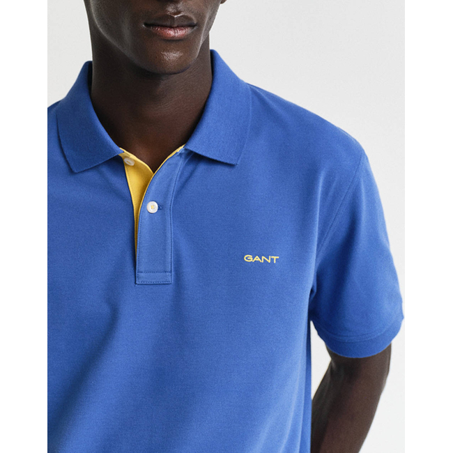 Product GANT KM REG CONTRAST PIQUE SS POLO T-SHIRT base image
