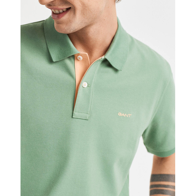 Product GANT KM REG CONTRAST PIQUE SS POLO T-SHIRT base image